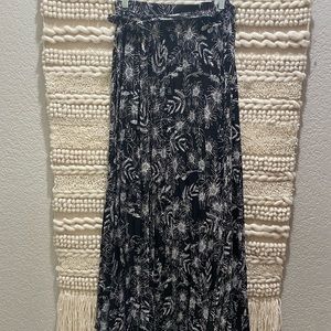 LuLaRoe Deanne Skirt NWT